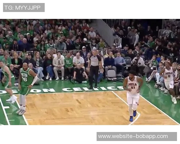 年轻无畏VJ埃奇库姆氮气加速满弓滑翔炸扣震撼全场