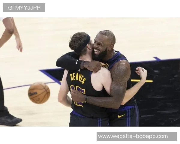 詹姆斯的传球能力提升至新高度拉拉维亚称其前所未有的影响力 詹姆斯的传球能力提升至新高度拉拉维亚称其前所未有的影响力